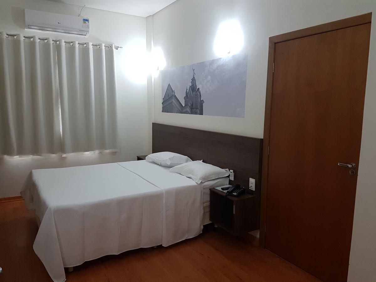 Hotel 494 Oliveira-Mg Kültér fotó